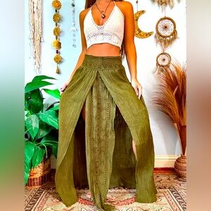 Ordinary Selenophile Inays Split Leg Skirt size M/L in Olive